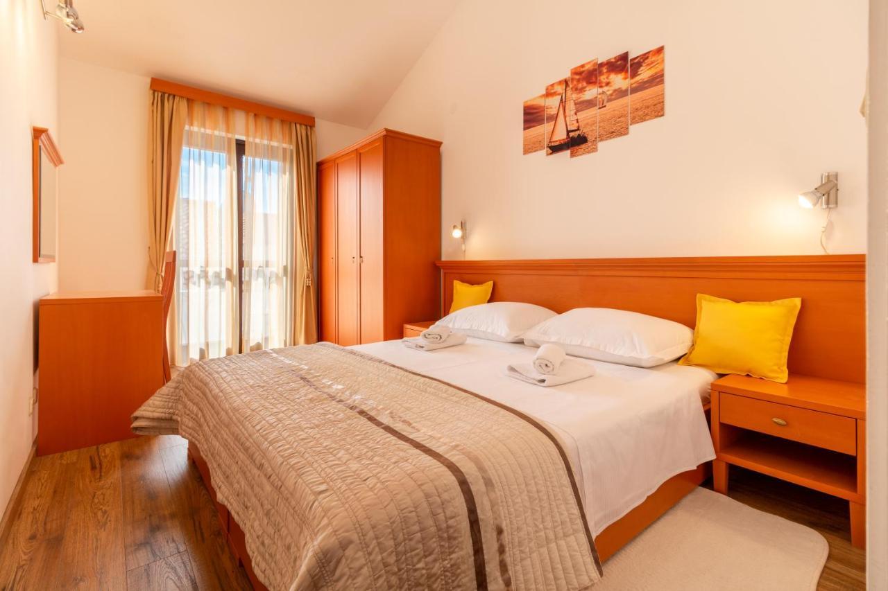 Sunny Beach Apartment Lavica ポドストラナ エクステリア 写真
