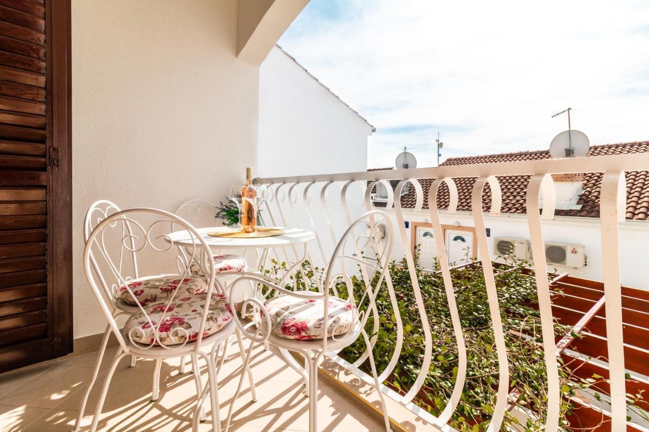 Sunny Beach Apartment Lavica ポドストラナ エクステリア 写真
